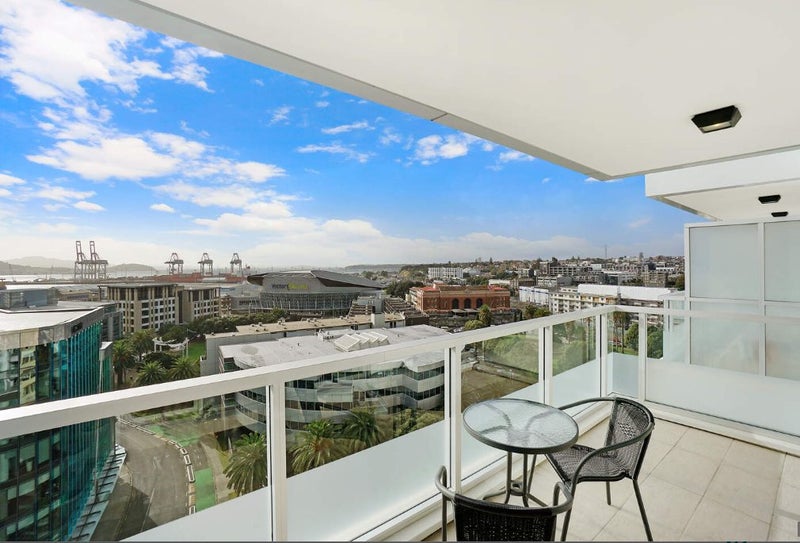 1002/85 Beach Road, Auckland Central, Auckland - Carousel 2