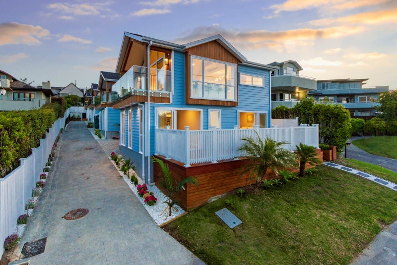 7A Garadice Road, Rothesay Bay, Auckland - Carousel 1
