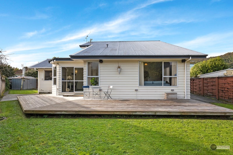 15A Naenae Road, Naenae, Lower Hutt - Carousel 1