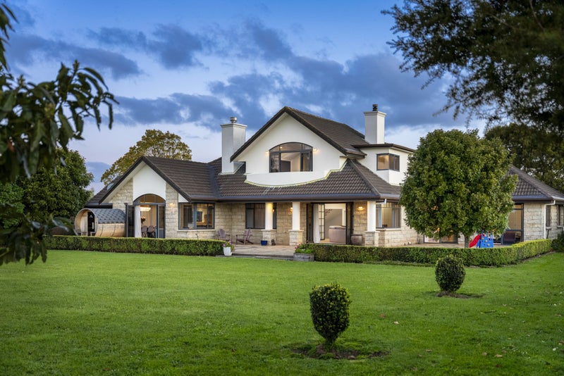 45 Amberfields Way, Runciman, Drury - Carousel 1