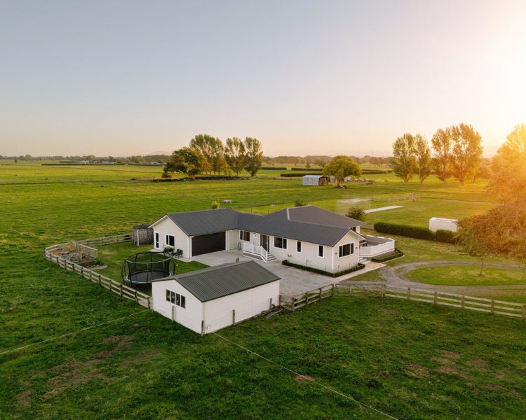 296 Piako Road, Gordonton, Hamilton - Carousel 1