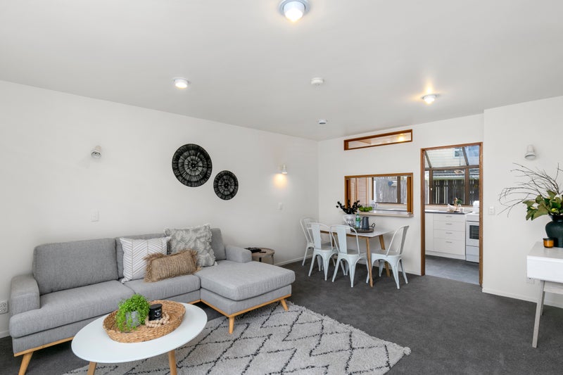 7A Tamahine Street, Maupuia, Wellington - Carousel 2