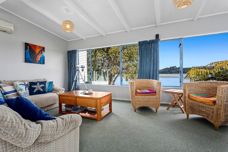 2/136 Harbour Road, Ohope, Ohope - Carousel 1