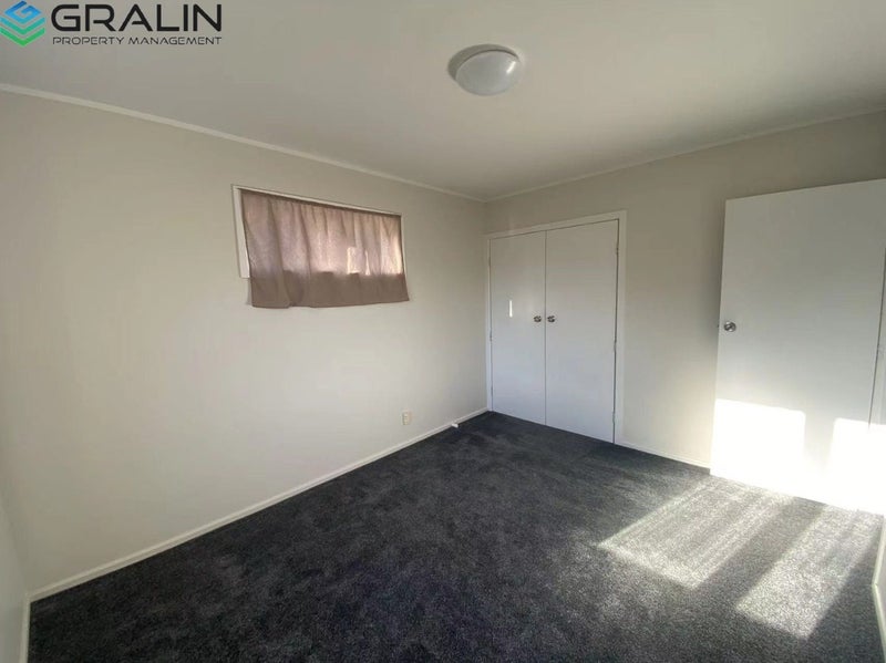 27 Rimu Street, New Lynn, Auckland - Carousel 13