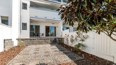 5B/60 Masons Road, Oteha, Auckland - Carousel 1