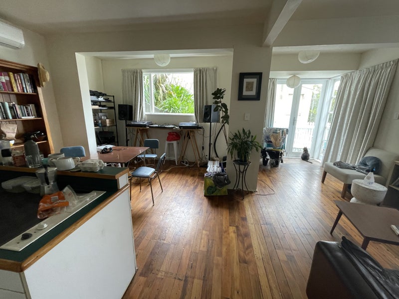 12 Prince Street, Mount Victoria, Wellington - Carousel 2