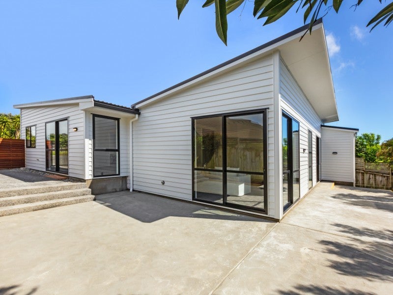 18 Rifleman Lane, Paraparaumu Beach, Paraparaumu - Carousel 1