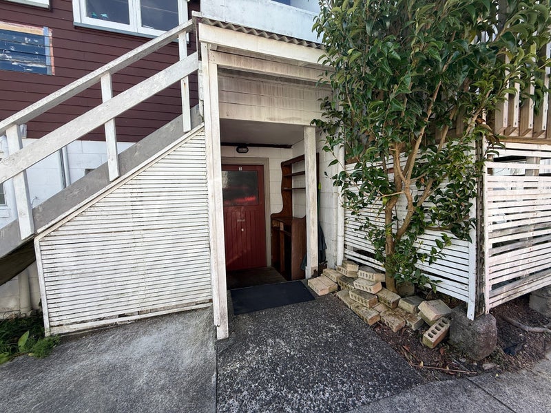 92A Forrest Hill Road, Forrest Hill, Auckland - Carousel 1