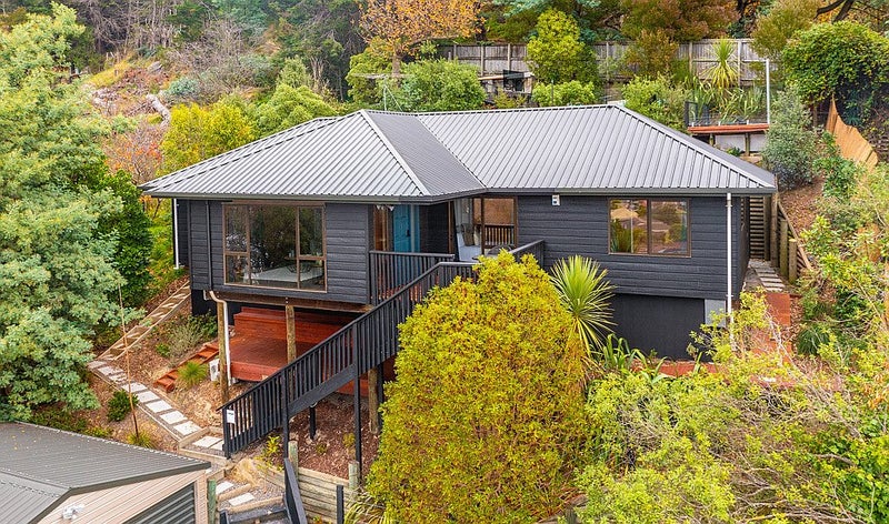 40A Albert Terrace, Saint Martins, Christchurch - Carousel 45