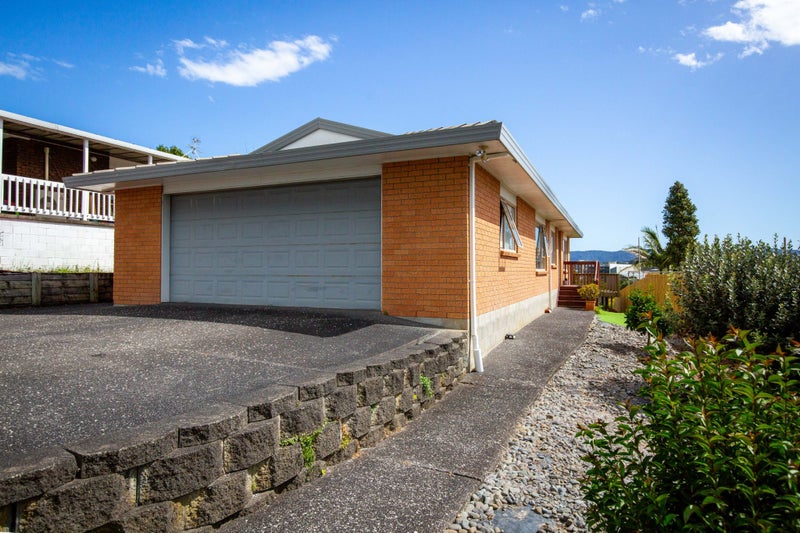 35E Edmonton Road, Henderson, Auckland - Carousel 2