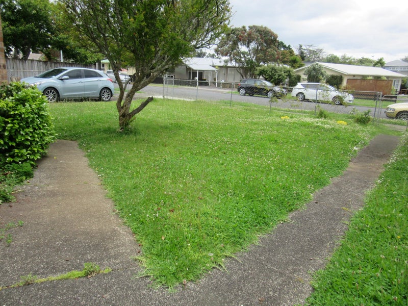 14 Lindis Place, Mangere Bridge, Auckland - Carousel 22