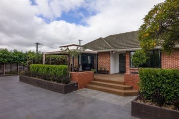 2 Springbank Street, Bryndwr, Christchurch - Carousel 2