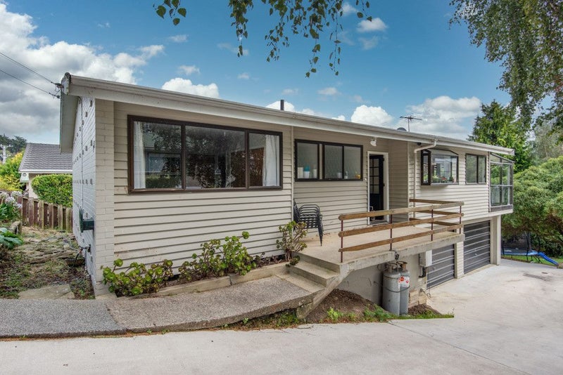 33 Roy Crescent, Concord, Dunedin - Carousel 1