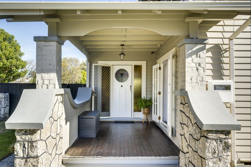 128 Vigor Brown Street, Napier South, Napier - Carousel 1