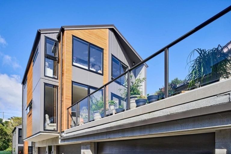 59B Wellington Road, Kilbirnie, Wellington - Carousel 12