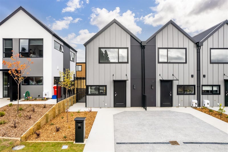 11 Doug Jensen Street, Wallaceville, Upper Hutt - Carousel 1