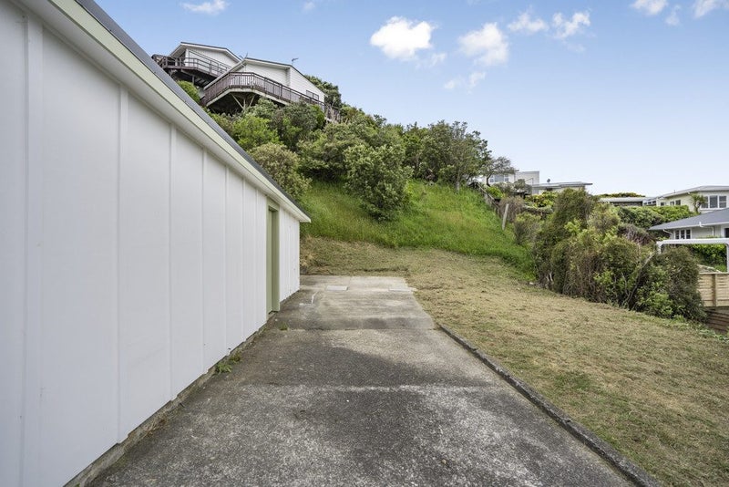 1/5 Mana View Road, Mana, Porirua - Carousel 18