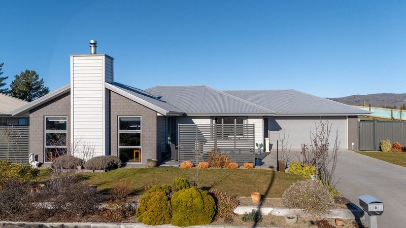 8 Walker Place, Alexandra, Alexandra - Carousel 1