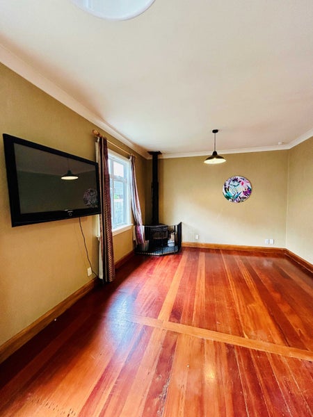 25 Woodfield Avenue, Roslyn, Palmerston North - Carousel 2