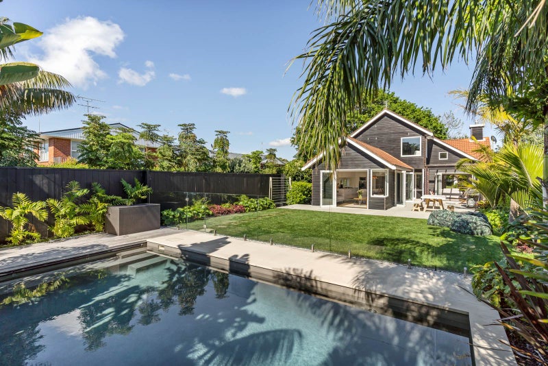 337A Riddell Road, Glendowie, Auckland - Carousel 1