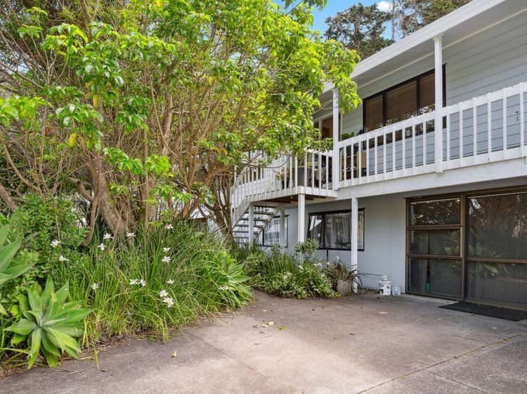 1A Waiwera Place, Waiwera, Orewa - Carousel 2