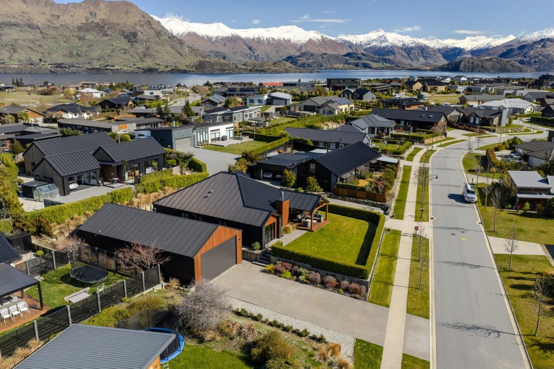 90 Infinity Drive, Wanaka - Carousel 2