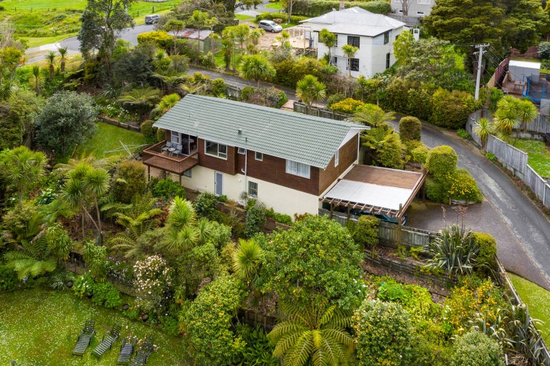 30 Inglis Street, Birkenhead, Auckland - Carousel 1