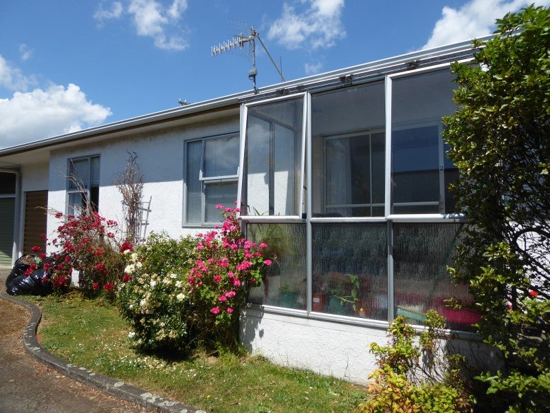 2/119 Albert Street, Terrace End, Palmerston North - Carousel 2