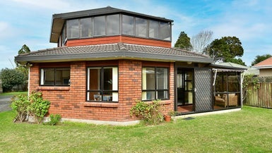 12 Puriri Avenue, Greenlane, Auckland - Carousel 1