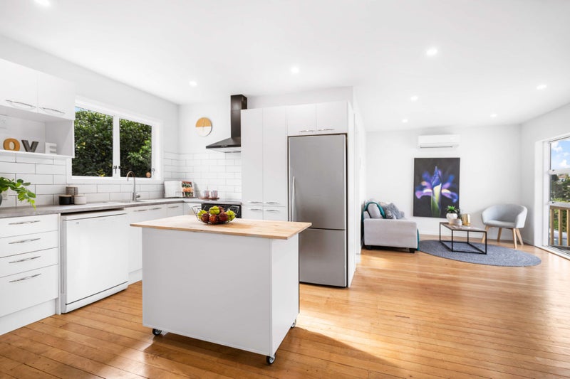 13 Ogle Crescent, Kamo, Whangarei - Carousel 1