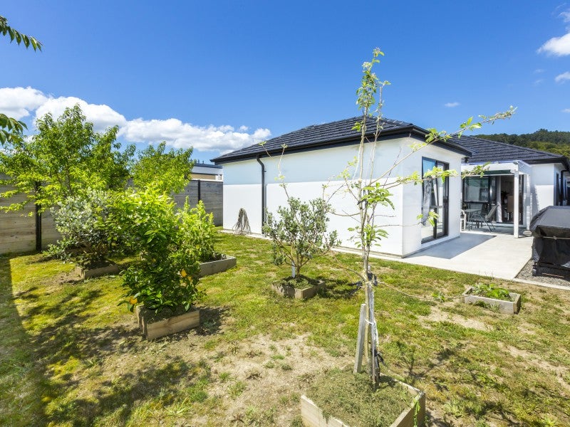10 Te Kaeaea Crescent, Wallaceville, Upper Hutt - Carousel 26