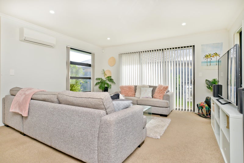 11 Astor Avenue, Dinsdale, Hamilton - Carousel 2