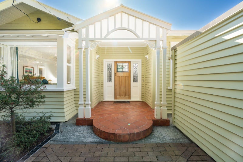 12 Tisdall Street, Karori, Wellington - Carousel 2