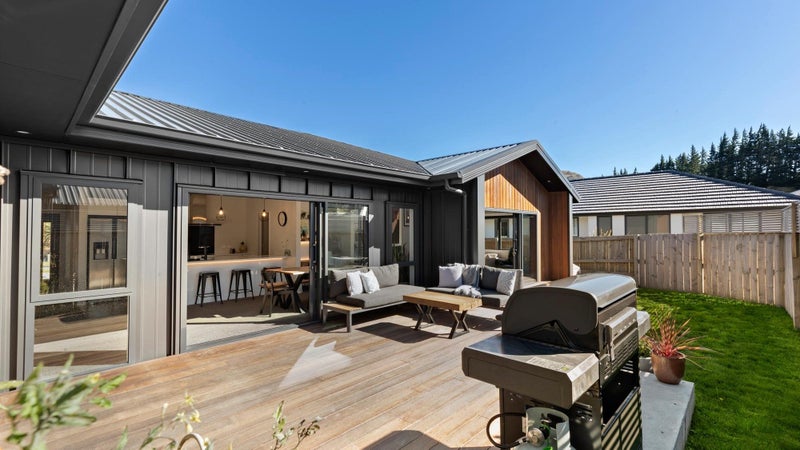 74 Toni's Terrace, Lower Shotover, Queenstown - Carousel 1