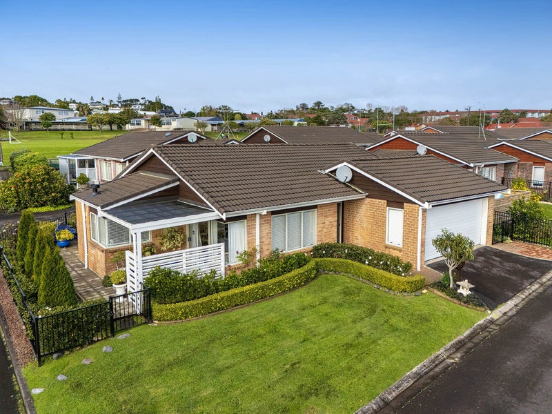 45 The Grove, Red Beach, Whangaparāoa - Carousel 1