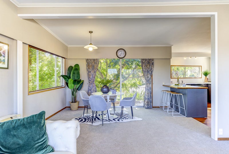 15 Naylor Street, Hamilton East, Hamilton - Carousel 2