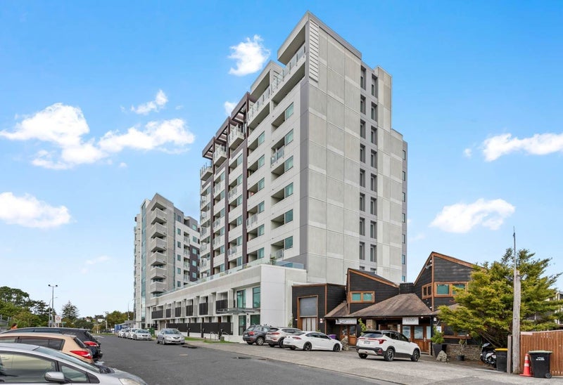 1005/8 Waikumete Road, Glen Eden, Auckland - Carousel 1