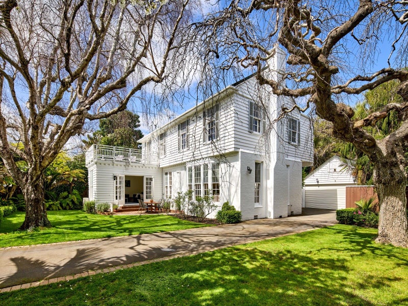 2 Hautana Square, Woburn, Lower Hutt - Carousel 2