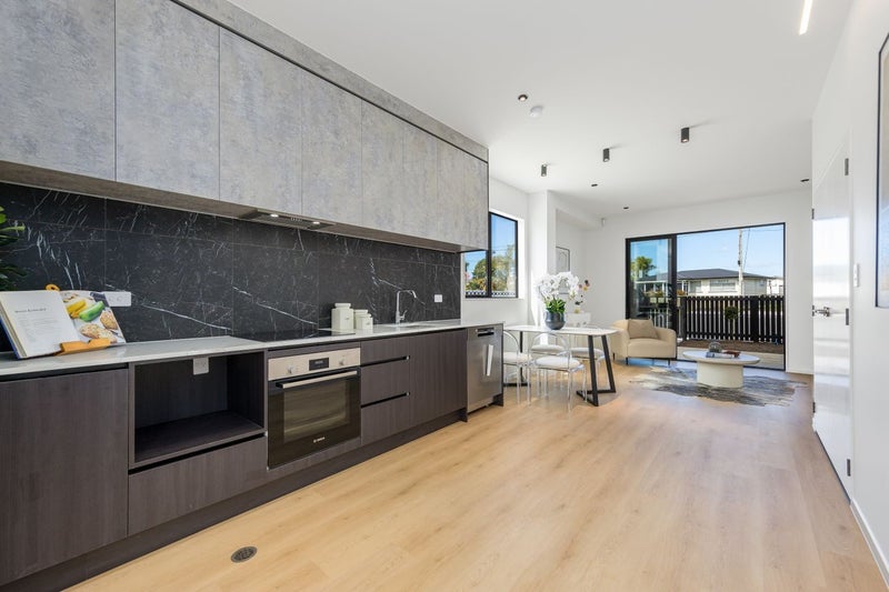 13D Edgerton Road, Te Atatu Peninsula, Auckland - Carousel 2