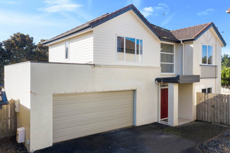39 Calumet Way, Takanini, Auckland - Carousel 1