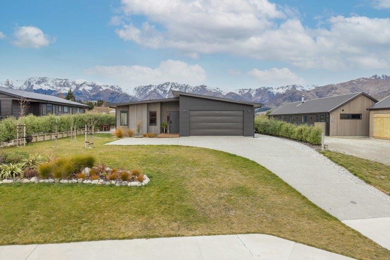 16 Sarges Way, Wanaka - Carousel 1