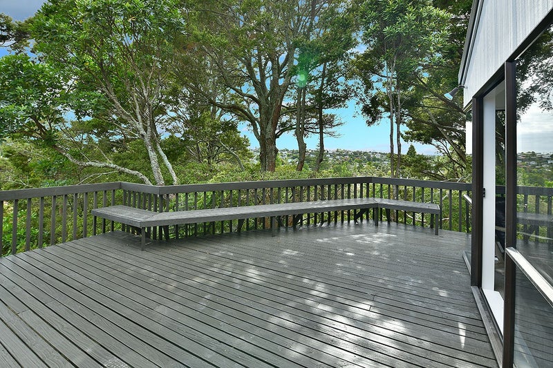 6 Tranquil Glade, Hillcrest, Auckland - Carousel 2