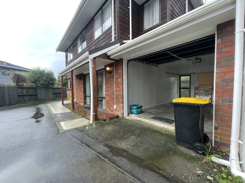6A Flinders Place, Johnsonville, Wellington - Carousel 30