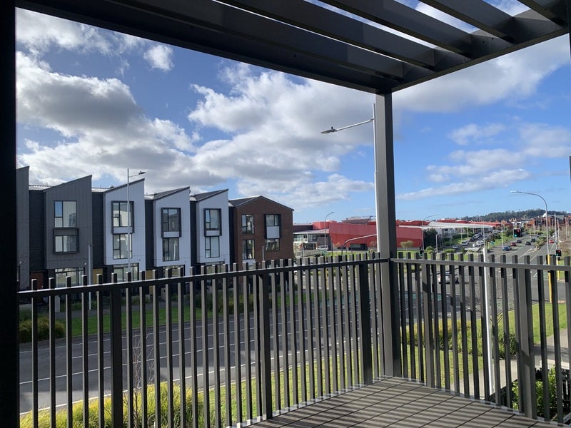 8/2 Rangitamiro Place, Hobsonville, Auckland - Carousel 2