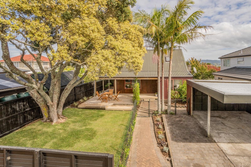 2/18 Strid Road, Te Atatū South, Auckland - Carousel 1