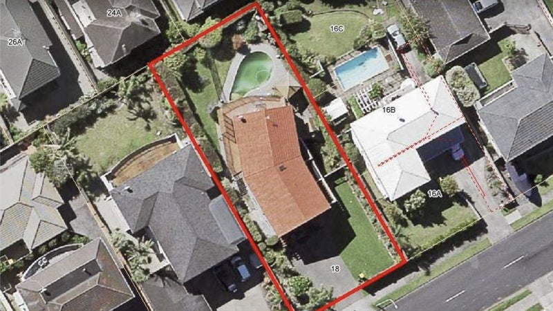 18 Sea Spray Drive, Bucklands Beach, Auckland - Carousel 1