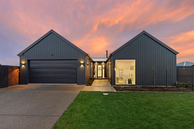22 Timara Crescent, Marshland, Christchurch - Carousel 1