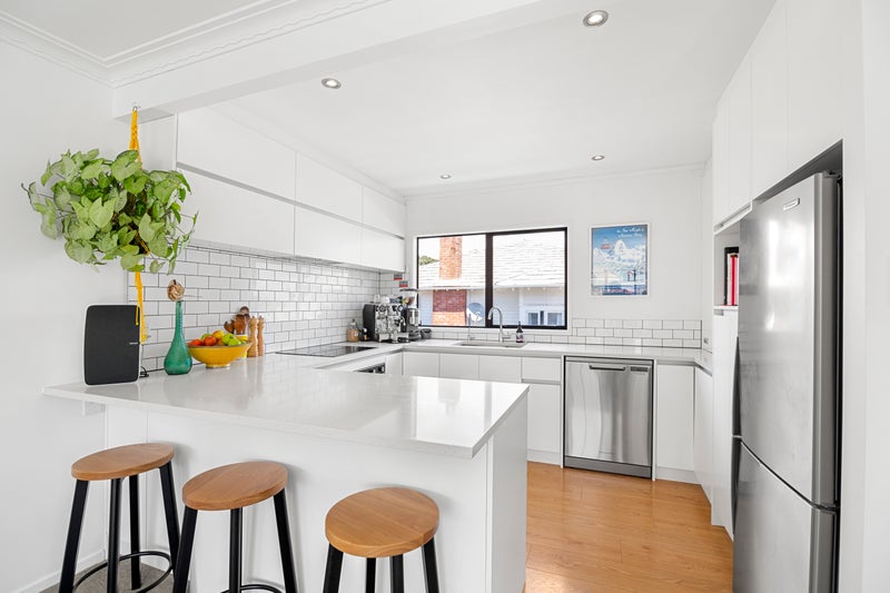 2/101 Kohimarama Road, Kohimarama, Auckland - Carousel 2