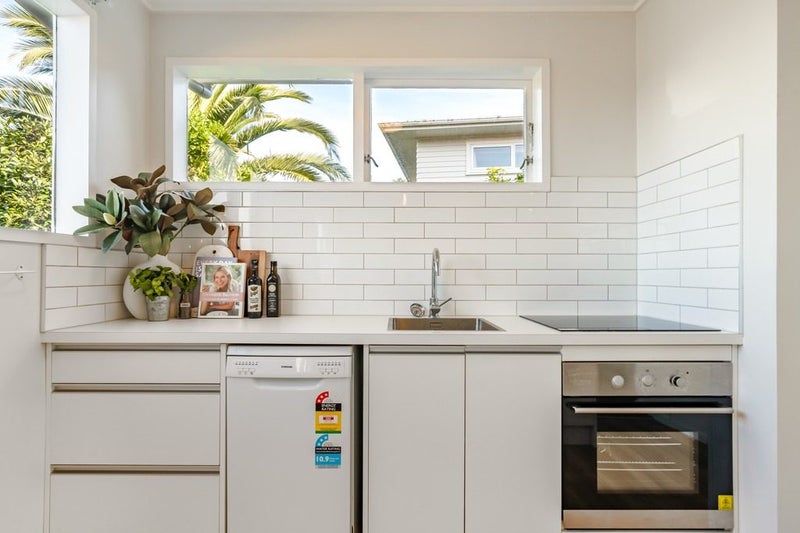 B/22 Acacia Avenue, Maungaraki, Lower Hutt - Carousel 2