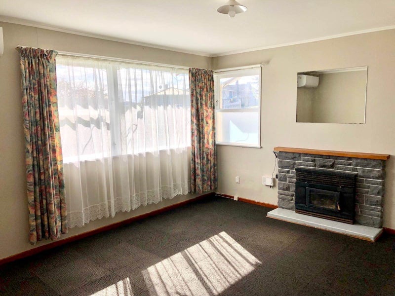 8 Hannah Road, Otara, Auckland - Carousel 2